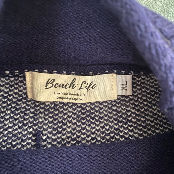 Navy blue with anchor  beach life sweater size extra large - Picture 3 of 4